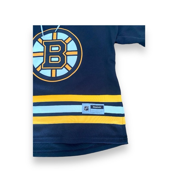 Boston Bruins NHL REEBOK Women’s Athletic Hockey Jersey - Picture 3 of 7